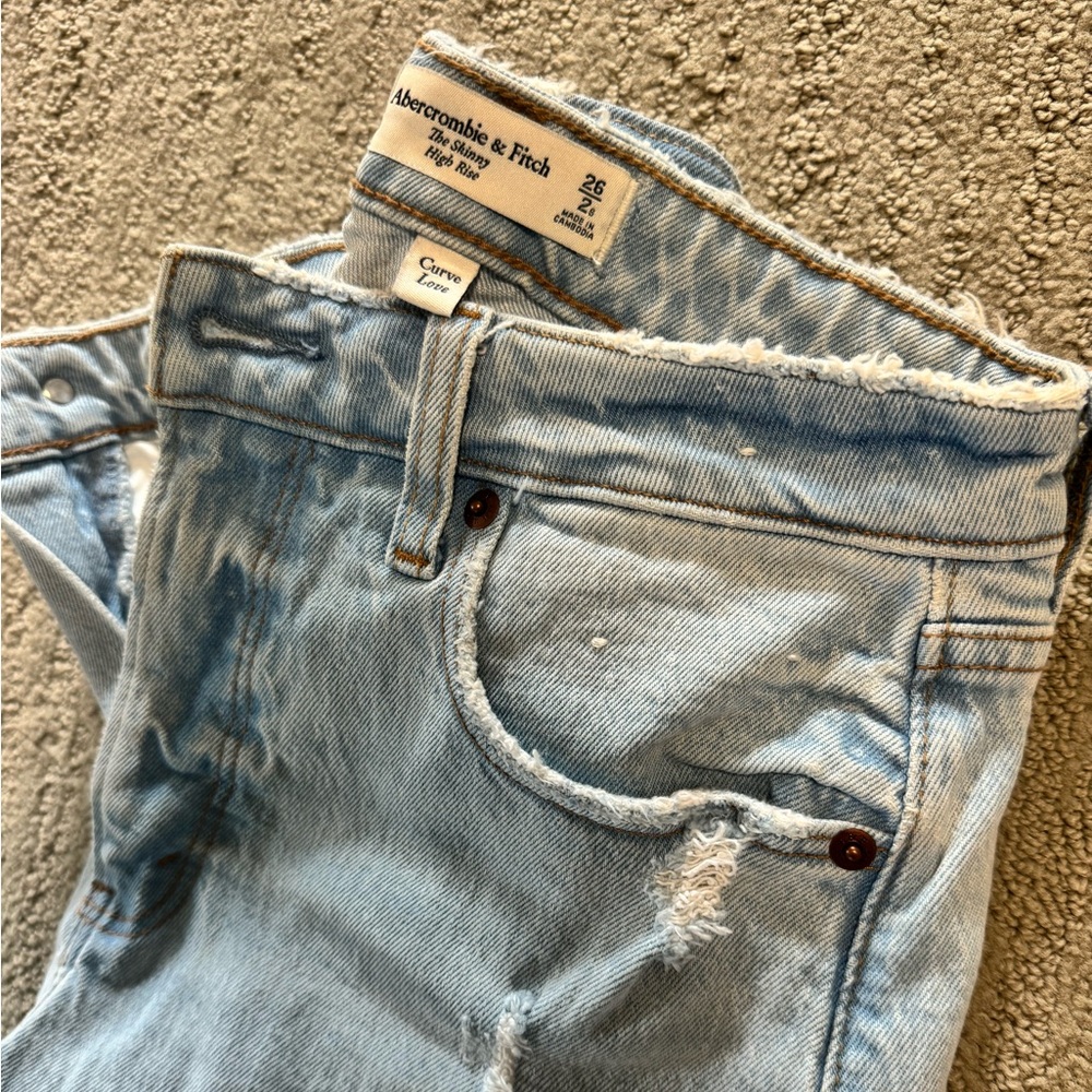 Abercrombie & Fitch Curve Love Light Jeans